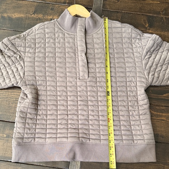 Taupe Quilted Henley Pullover - Picture 6 of 6